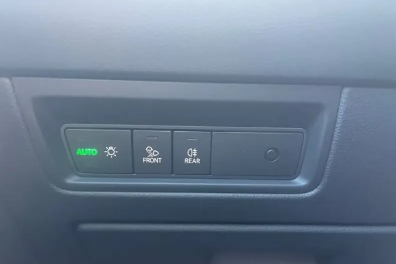 Volkswagen Touareg din 2023 cu 67.700 km - oferta VOL180338 - foto 18