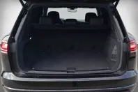 Volkswagen Touareg din 2023 cu 48.900 km - oferta VOL180339 - foto 14