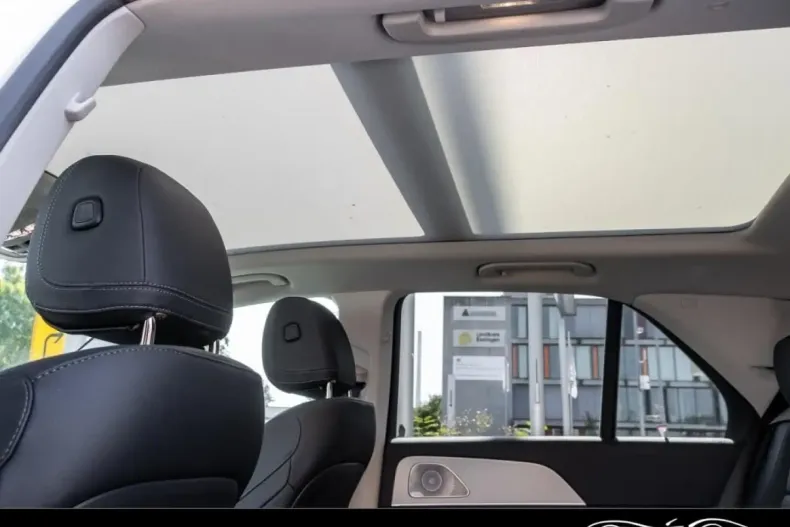 Mercedes-Benz GLE 300 (Clasa GLE) din 2024 cu 19.750 km - oferta MER180341 - foto 13