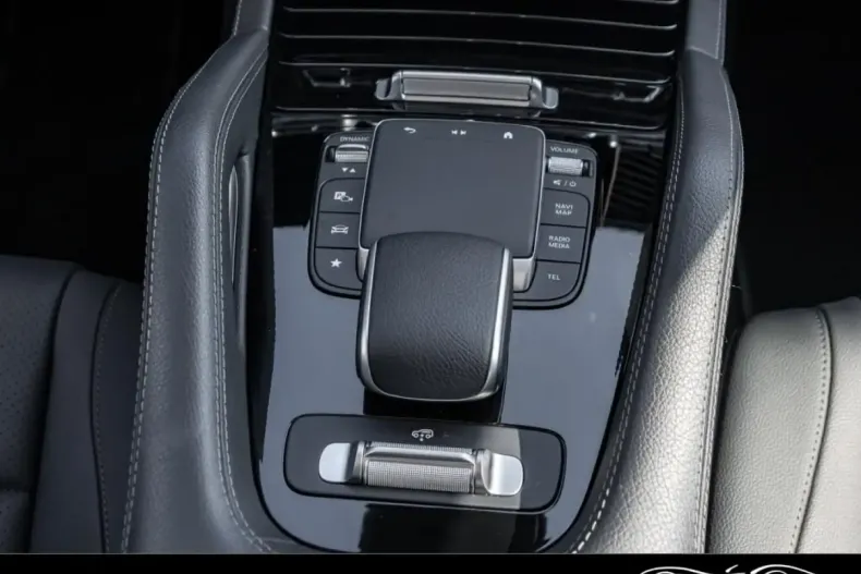 Mercedes-Benz GLE 300 (Clasa GLE) din 2024 cu 19.750 km - oferta MER180341 - foto 16