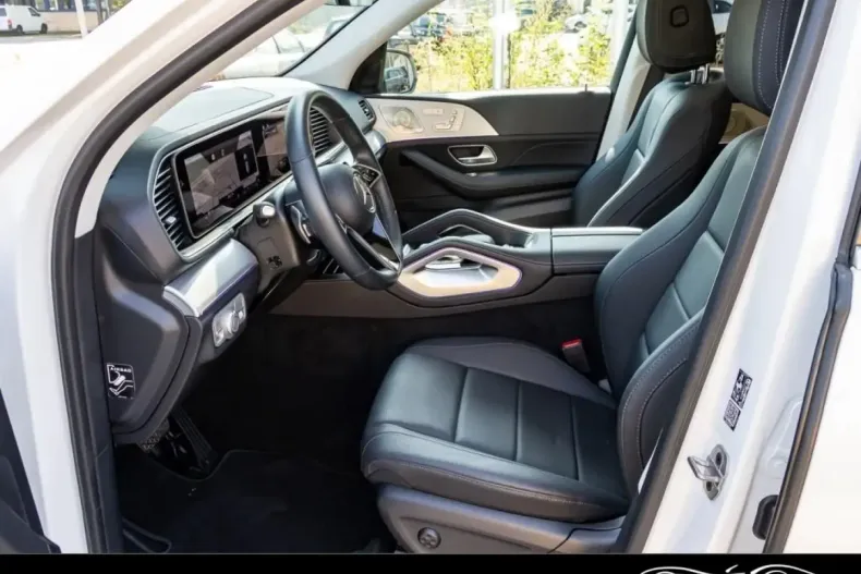 Mercedes-Benz GLE 300 (Clasa GLE) din 2024 cu 19.750 km - oferta MER180341 - foto 18