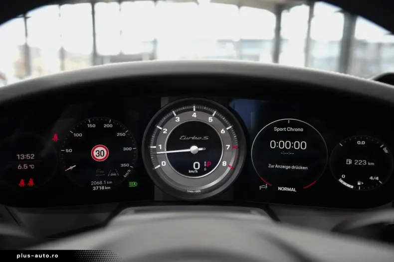 Porsche 911 din 2024 cu 3.718 km - oferta POR180355 - foto 23