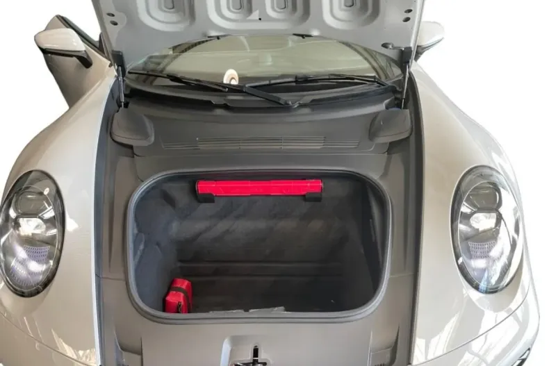 Porsche 911 din 2024 cu 9.900 km - oferta POR180356 - foto 1