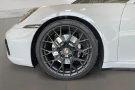 Porsche 911 din 2024 cu 9.900 km - oferta POR180356 - foto 3