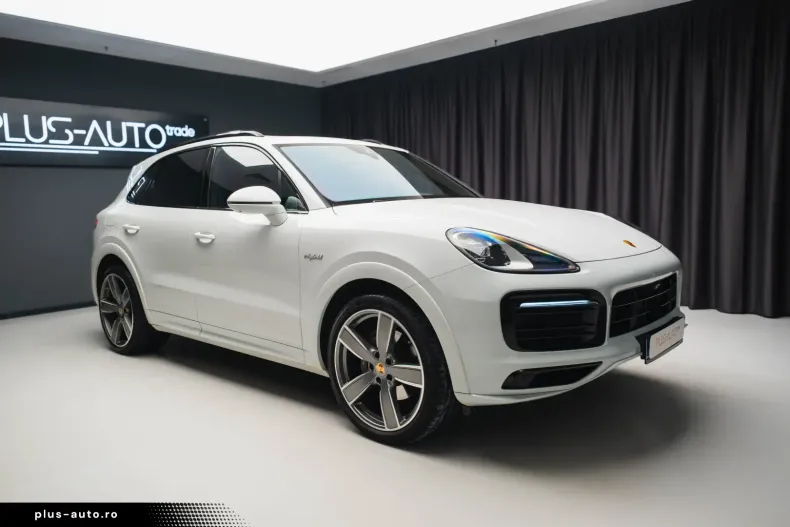 Porsche Cayenne din 2023 cu 68.302 km - oferta POR180358 - foto 1