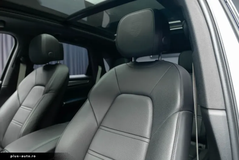Porsche Cayenne din 2023 cu 68.302 km - oferta POR180358 - foto 10