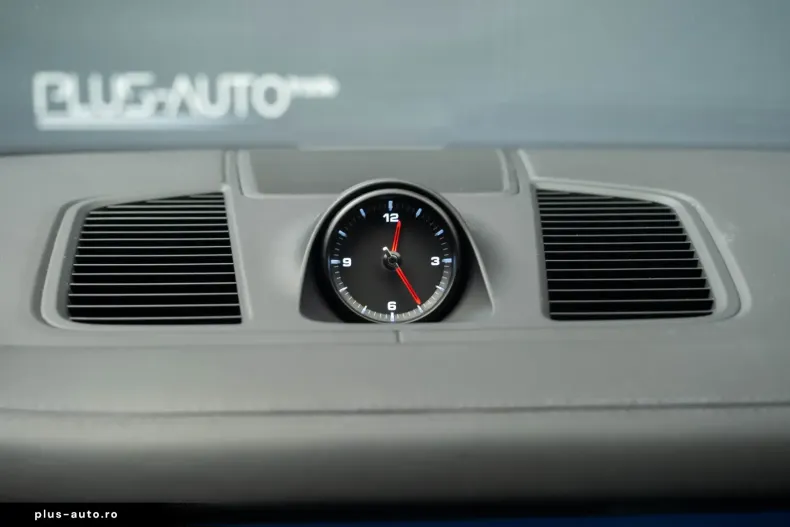 Porsche Cayenne din 2023 cu 68.302 km - oferta POR180358 - foto 16