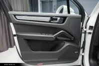 Porsche Cayenne din 2023 cu 68.302 km - oferta POR180358 - foto 28