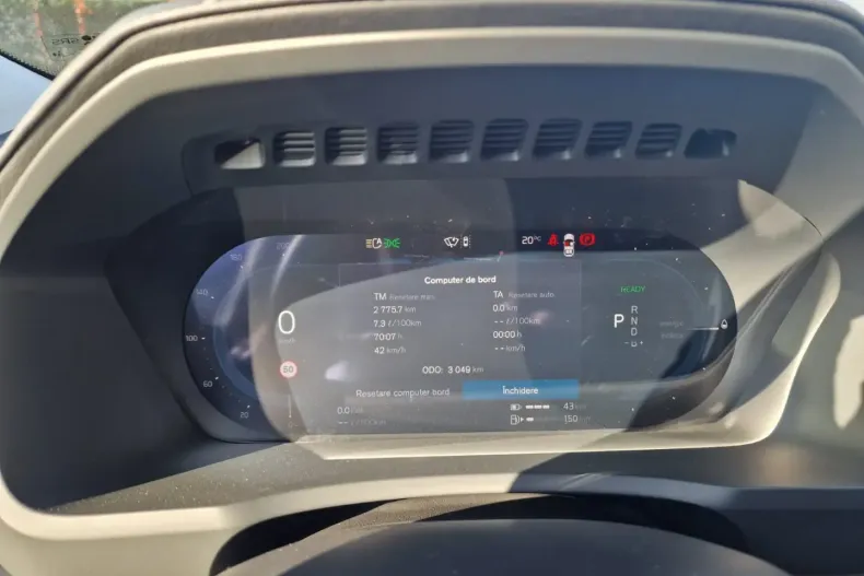 Volvo XC90 din 2025 cu 2.775 km - oferta VOL180359 - foto 15