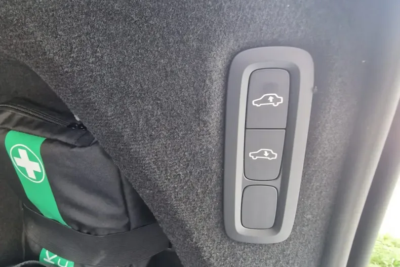 Volvo XC90 din 2025 cu 2.775 km - oferta VOL180359 - foto 35