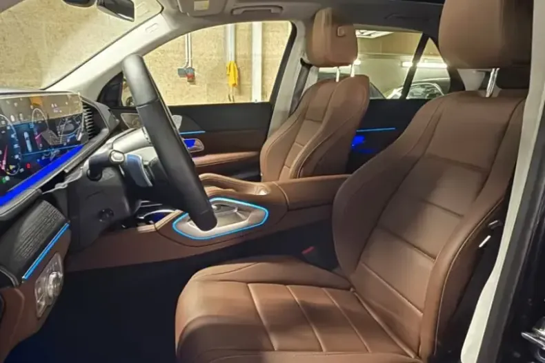 Mercedes-Benz GLC 300 (Clasa GLC) din 2025 cu 50 km - oferta MER180361 - foto 5