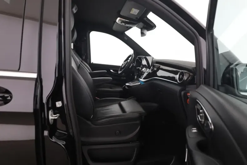 Mercedes-Benz V 300 (Clasa V) din 2024 cu 40.800 km - oferta MER180363 - foto 8