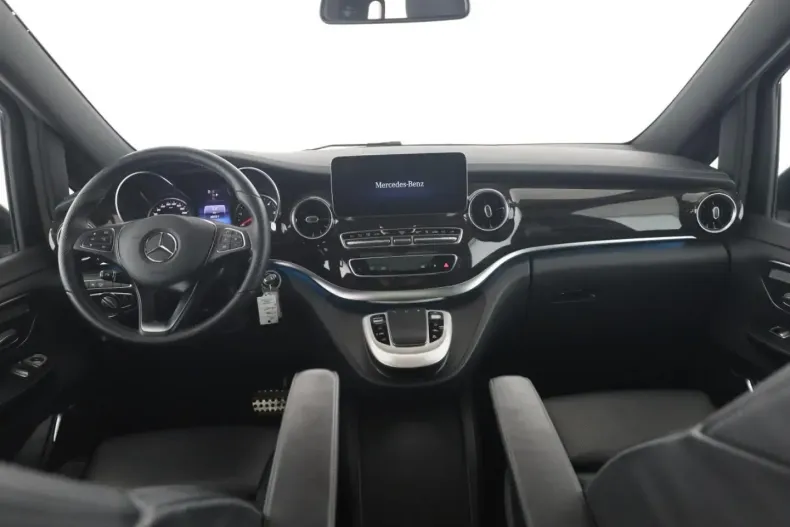 Mercedes-Benz V 300 (Clasa V) din 2024 cu 40.800 km - oferta MER180363 - foto 9