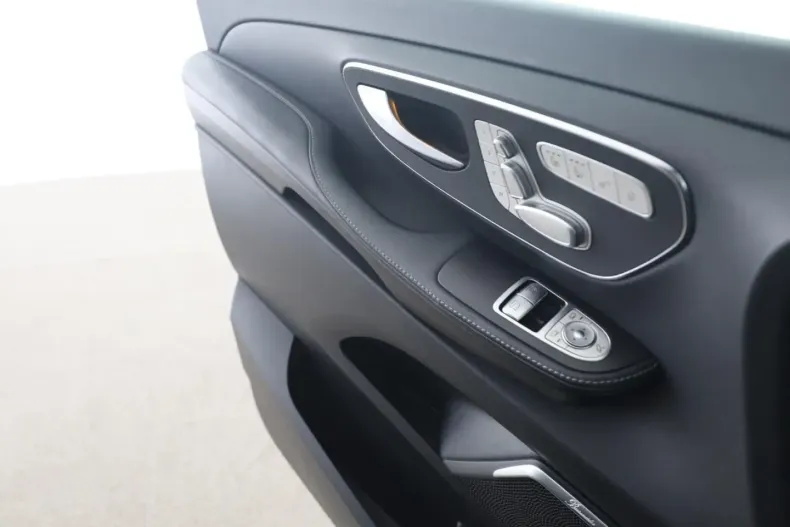 Mercedes-Benz V 300 (Clasa V) din 2024 cu 40.800 km - oferta MER180363 - foto 12