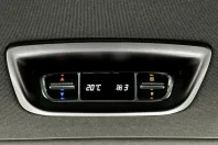 Mercedes-Benz V 300 (Clasa V) din 2023 cu 43.726 km - oferta MER180368 - foto 22