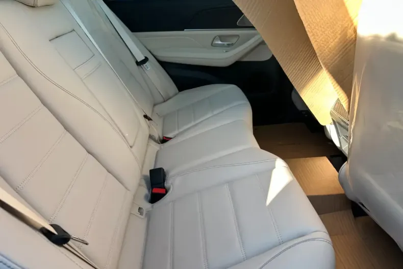 Mercedes-Benz GLC 300 (Clasa GLC) din 2026 cu 70 km - oferta MER180375 - foto 12