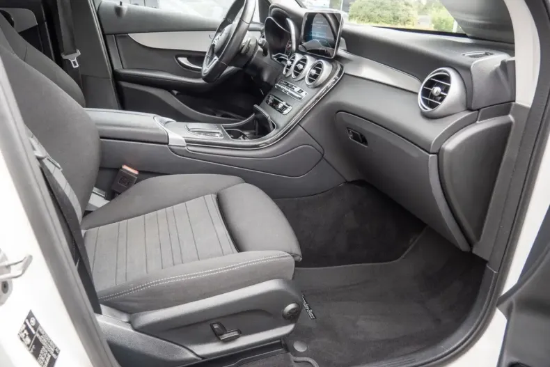 Mercedes-Benz GLC 400 (Clasa GLC) din 2022 cu 72.223 km - oferta MER180381 - foto 2