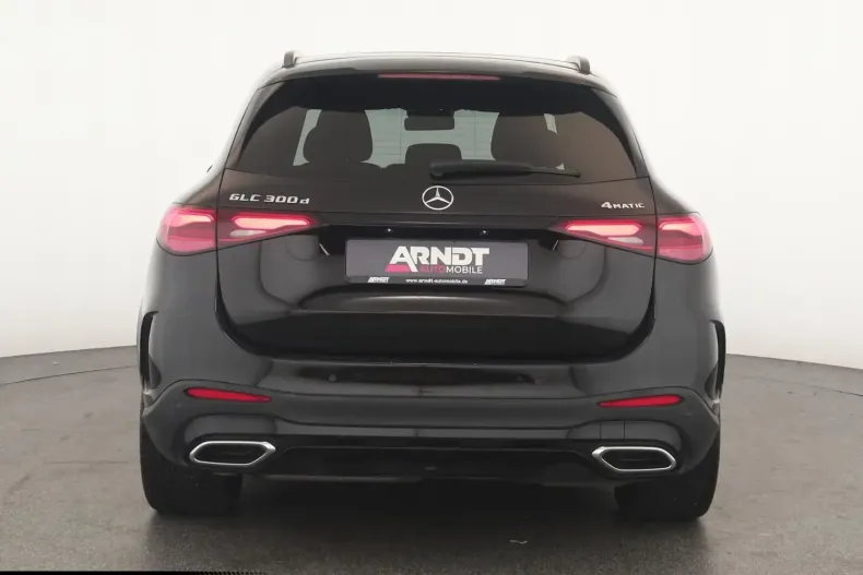 Mercedes-Benz GLC 300 (Clasa GLC) din 2023 cu 65.300 km - oferta MER180383 - foto 4