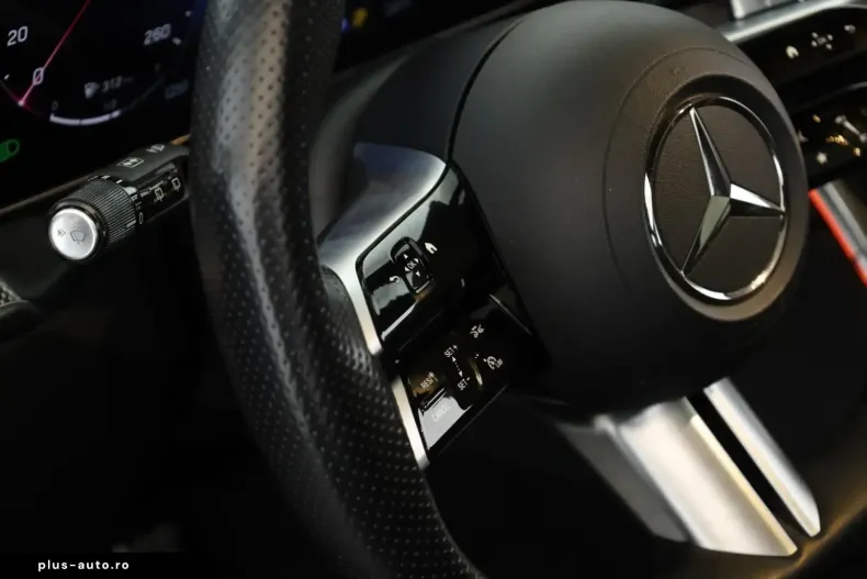 Mercedes-Benz GLC 300 (Clasa GLC) din 2023 cu 63.400 km - oferta MER180388 - foto 19
