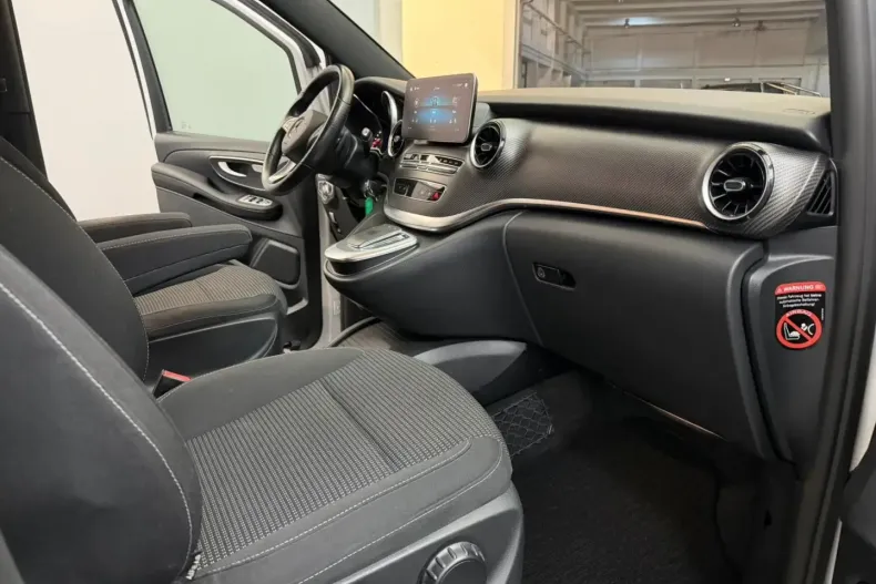 Mercedes-Benz V 300 (Clasa V) din 2022 cu 77.000 km - oferta MER180389 - foto 24
