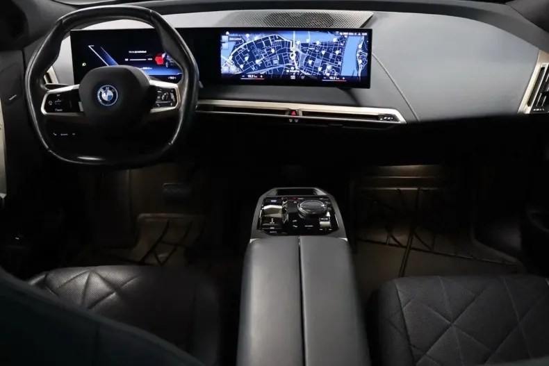 BMW iX (Seria i) din 2022 cu 68.475 km - oferta BMW180392 - foto 10