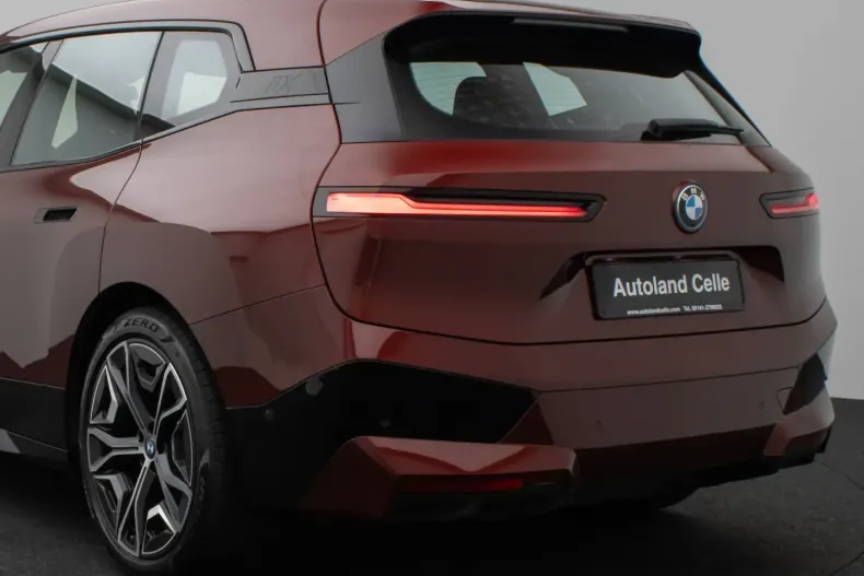 BMW iX (Seria i) din 2022 cu 41.975 km - oferta BMW180394 - foto 14