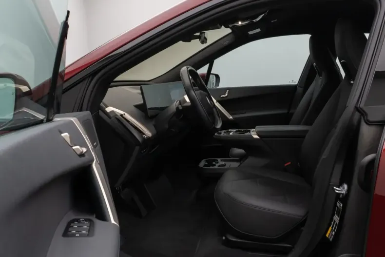 BMW iX (Seria i) din 2022 cu 41.975 km - oferta BMW180394 - foto 18