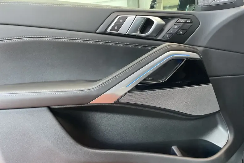 BMW X6 (Seria X) din 2024 cu 5.965 km - oferta BMW180398 - foto 18