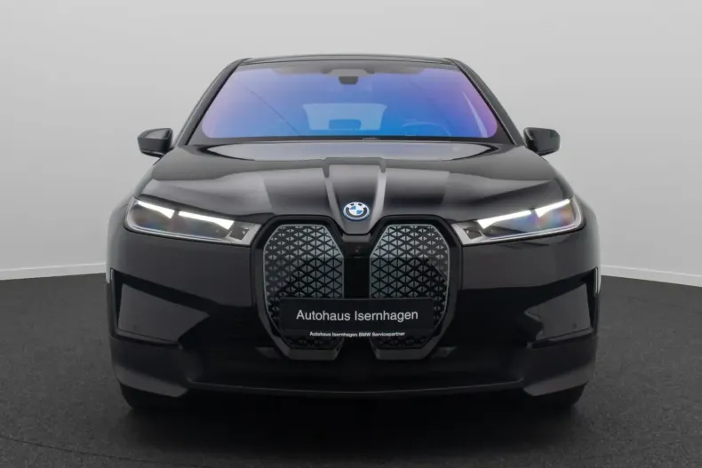 BMW iX (Seria i) din 2022 cu 60.162 km - oferta BMW180404 - foto 2