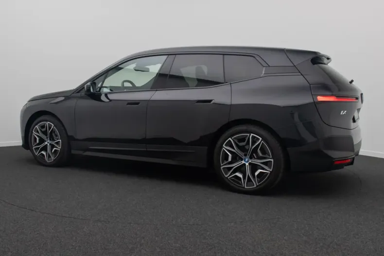 BMW iX (Seria i) din 2022 cu 60.162 km - oferta BMW180404 - foto 10