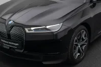 BMW iX (Seria i) din 2022 cu 60.162 km - oferta BMW180404 - foto 17