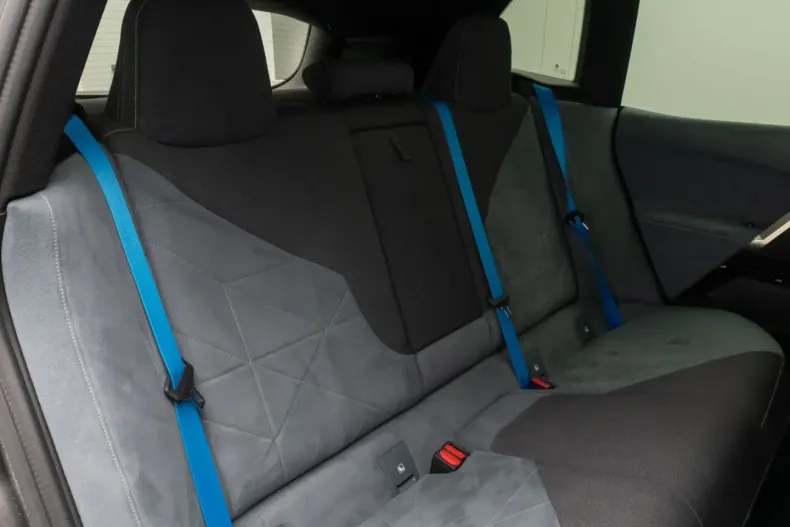 BMW iX (Seria i) din 2022 cu 60.162 km - oferta BMW180404 - foto 28