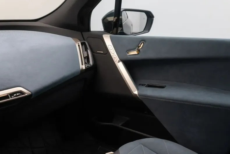 BMW iX (Seria i) din 2022 cu 60.162 km - oferta BMW180404 - foto 34