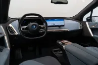 BMW iX (Seria i) din 2022 cu 60.162 km - oferta BMW180404 - foto 37