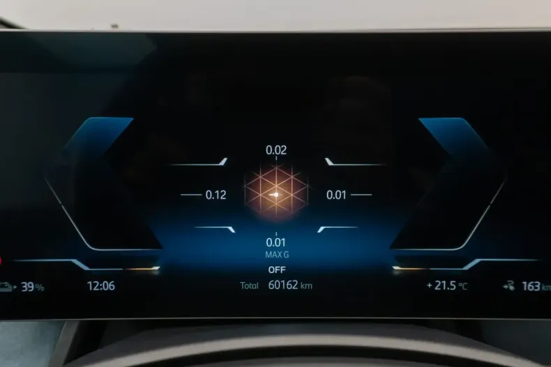 BMW iX (Seria i) din 2022 cu 60.162 km - oferta BMW180404 - foto 40