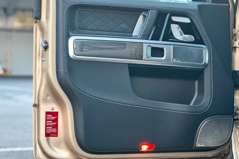 Mercedes-Benz G 500 (Clasa G) din 2023 cu 39.300 km - oferta MER180414 - foto 10