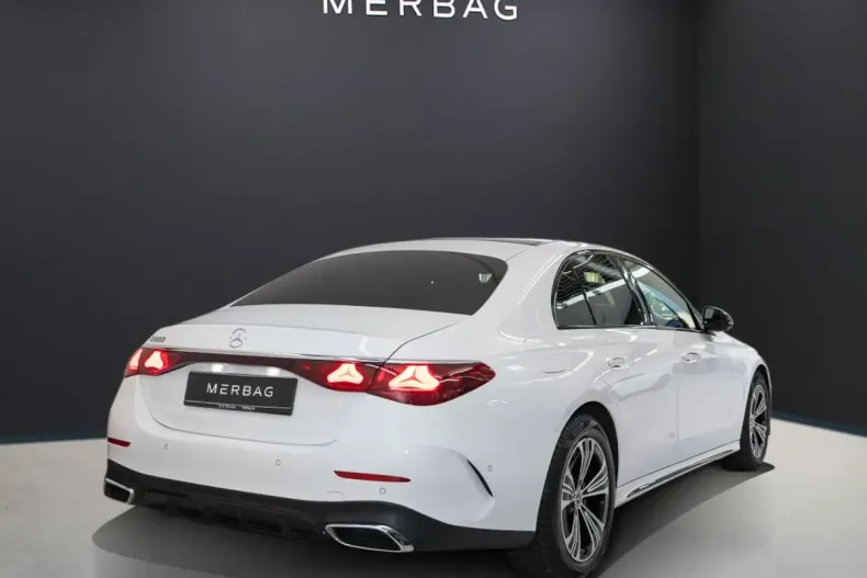 Mercedes-Benz E 200 din 2024 cu 17.840 km - oferta MER180421 - foto 3