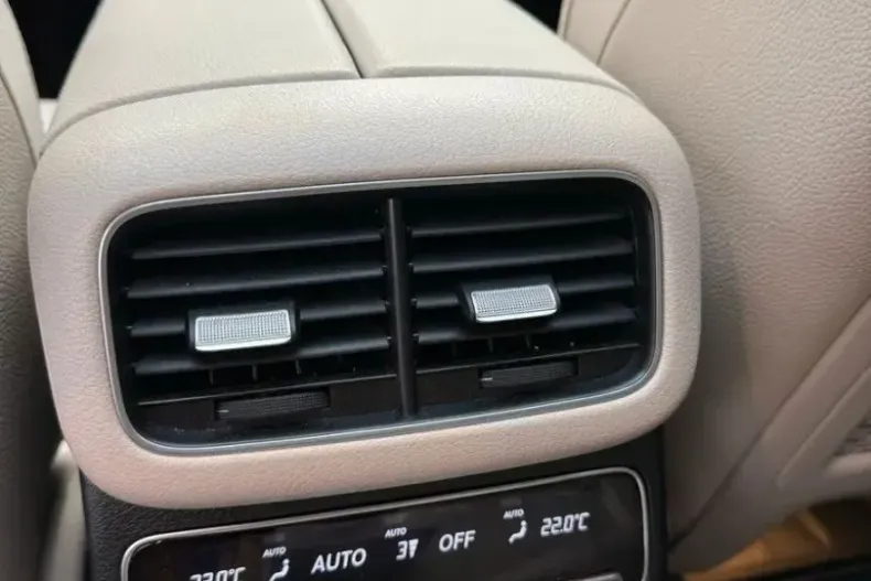 Mercedes-Benz GLE 450 (Clasa GLE) din 2025 cu 17.900 km - oferta MER180428 - foto 14