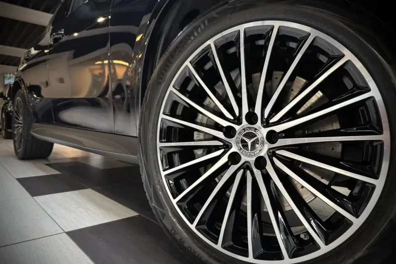 Mercedes-Benz GLC 300 (Clasa GLC) din 2024 cu 60.000 km - oferta MER180432 - foto 6