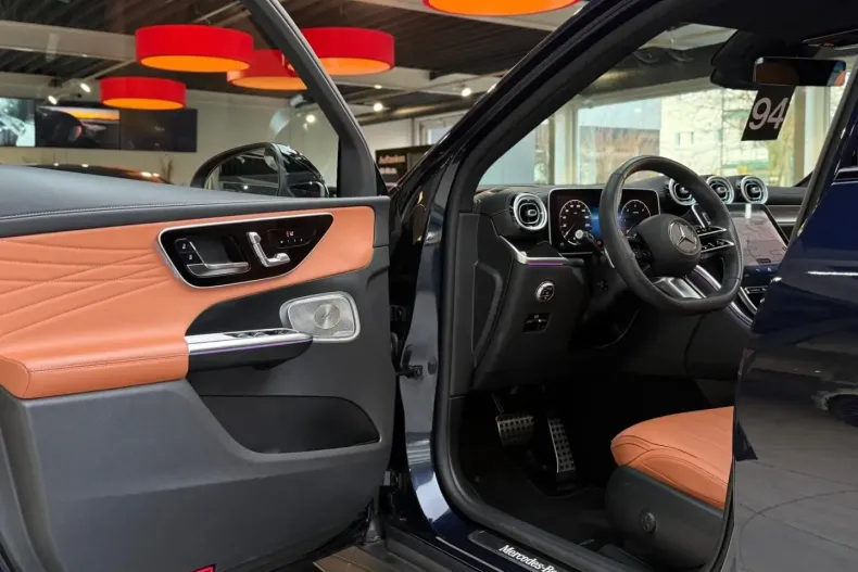 Mercedes-Benz GLC 300 (Clasa GLC) din 2024 cu 60.000 km - oferta MER180432 - foto 10