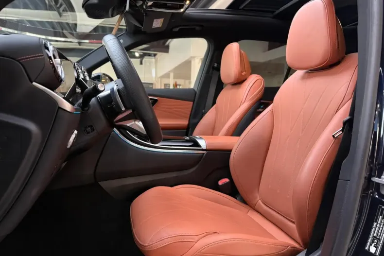 Mercedes-Benz GLC 300 (Clasa GLC) din 2024 cu 60.000 km - oferta MER180432 - foto 13