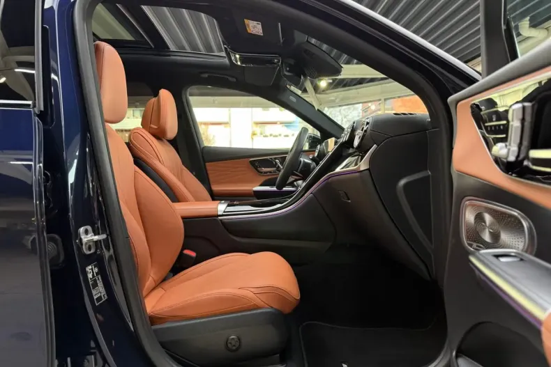 Mercedes-Benz GLC 300 (Clasa GLC) din 2024 cu 60.000 km - oferta MER180432 - foto 22