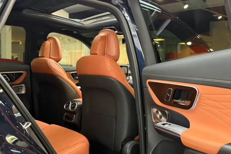 Mercedes-Benz GLC 300 (Clasa GLC) din 2024 cu 60.000 km - oferta MER180432 - foto 24