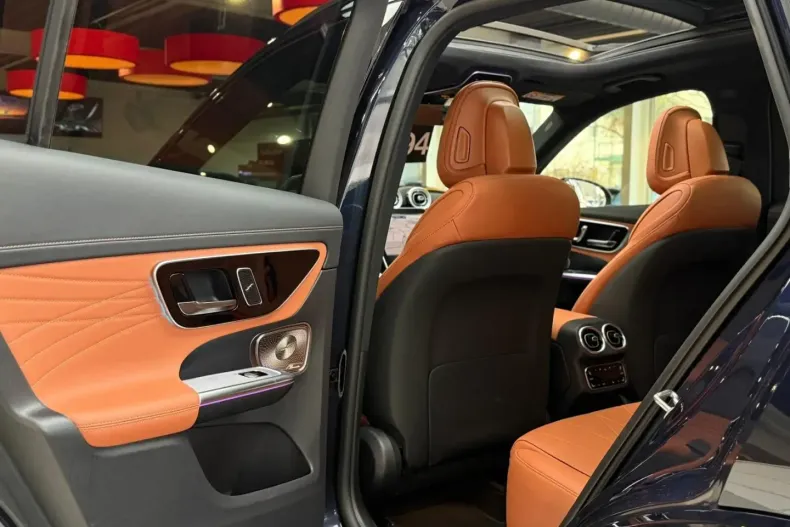 Mercedes-Benz GLC 300 (Clasa GLC) din 2024 cu 60.000 km - oferta MER180432 - foto 26