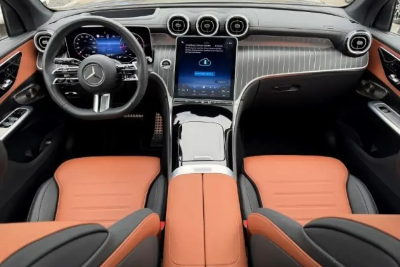 Mercedes-Benz GLC 220 (Clasa GLC) din 2024 cu 16.400 km - oferta MER180434 - foto 8