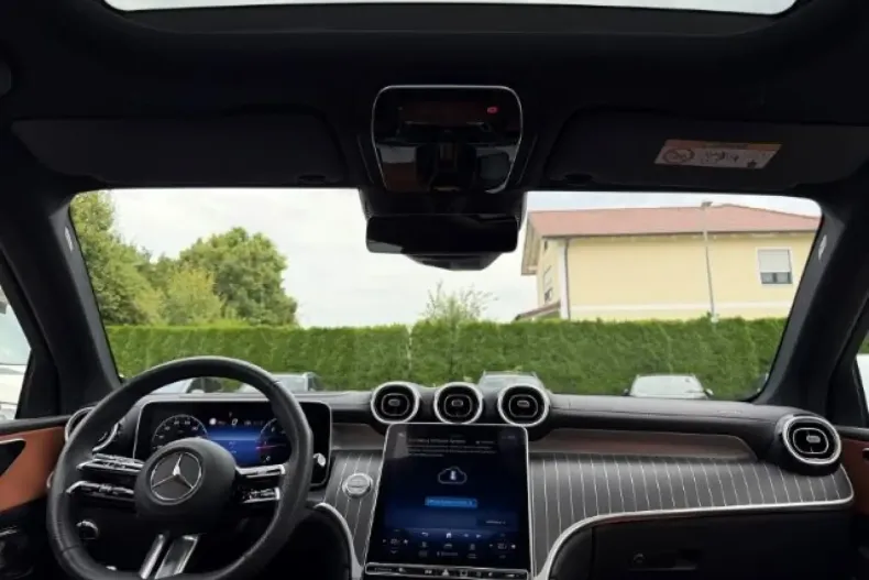 Mercedes-Benz GLC 220 (Clasa GLC) din 2024 cu 16.400 km - oferta MER180434 - foto 11