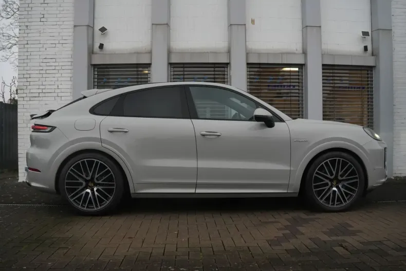 Porsche Cayenne din 2024 cu 16.000 km - oferta POR180435 - foto 6