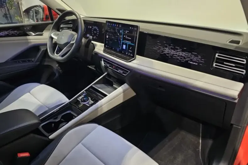 Volkswagen Tiguan din 2024 cu 43.300 km - oferta VOL180440 - foto 14