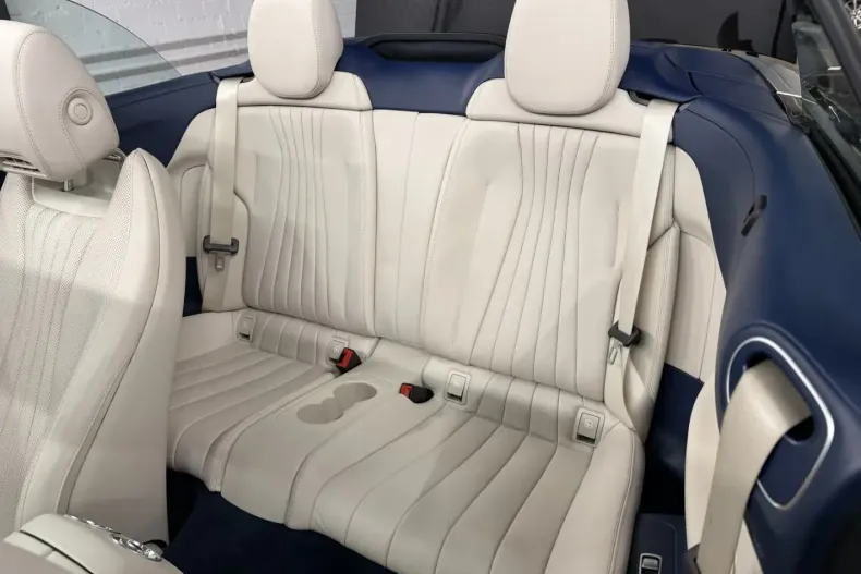 Mercedes-Benz E 300 (Clasa E) din 2023 cu 43.452 km - oferta MER180442 - foto 12