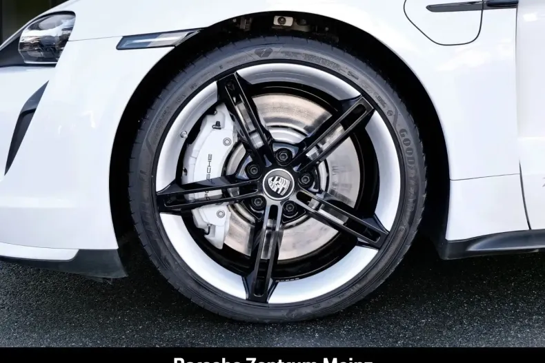 Porsche Taycan din 2022 cu 22.650 km - oferta POR180448 - foto 12